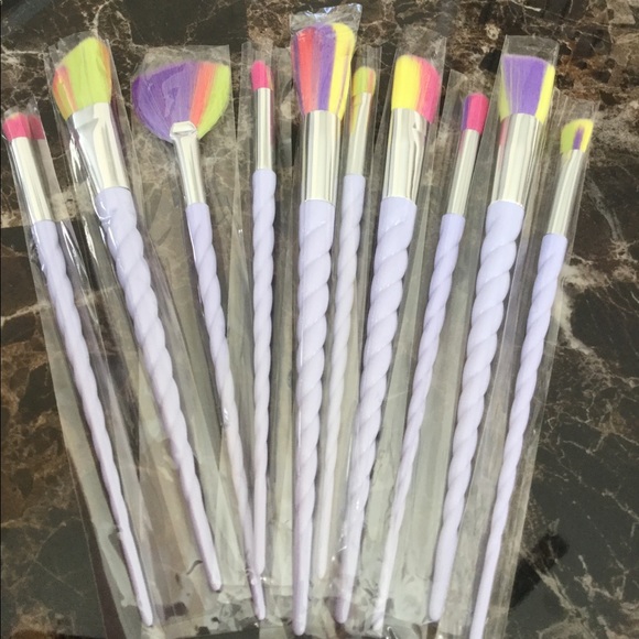 New 10pcs unicorn makeup brushes set - Picture 3 of 3